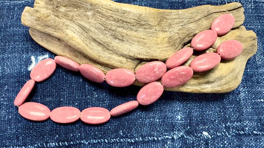 Rhodonite Bead Strand - Smooth Ovals - 25mm x 15mm - 16.5”