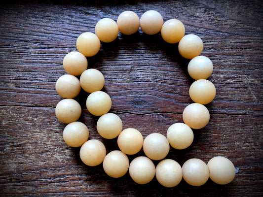 Matte Yellow Calcite Rounds Strand